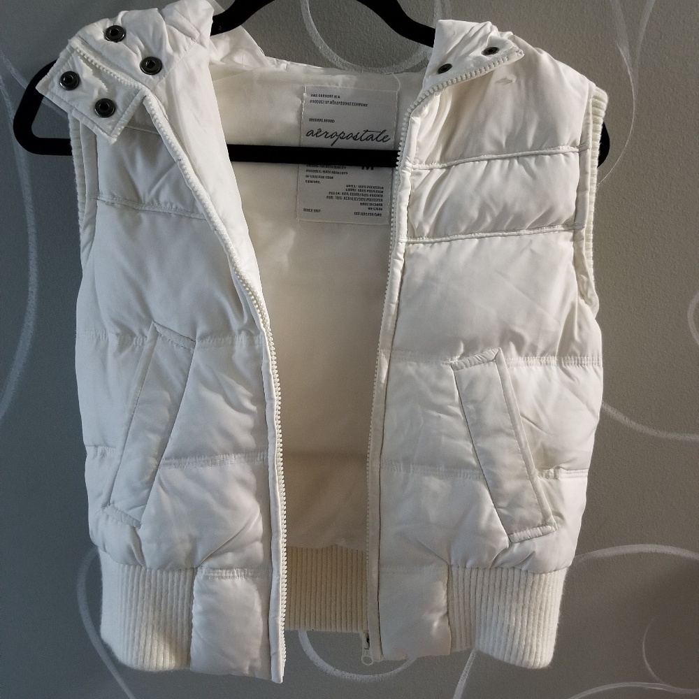 White vest